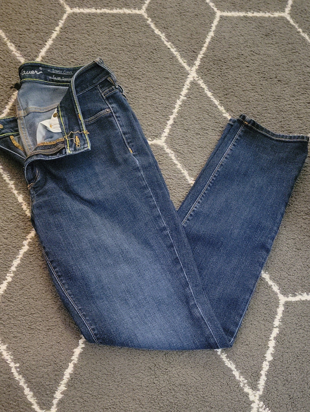 Eddie Bauer Women’s Skinny Jeans in Dark Blue Denim